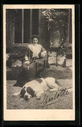 AK Königin Charlotte von Württemberg mit ihrem Bernhardiner
