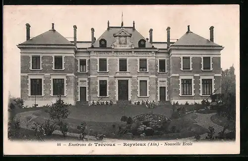 AK Reyrieux, Nouvelle Ecole