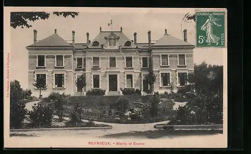 AK Reyrieux, Mairie et Écoles