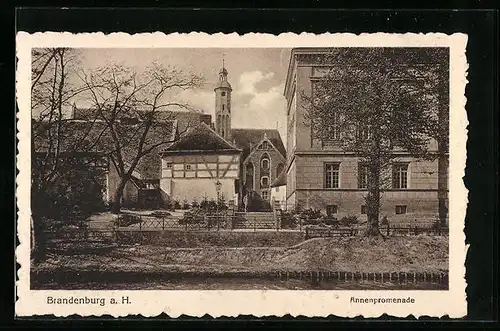 AK Brandenburg a. H., Annenpromenade mit Kirche