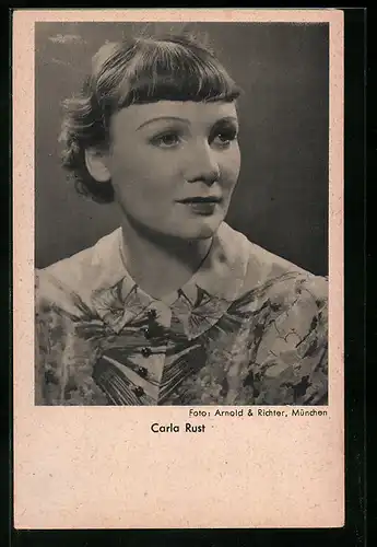 AK Schauspielerin Carla Rust im Blumenhemd