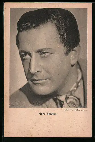 AK Schauspieler Hans Söhnker mit strengem Blick