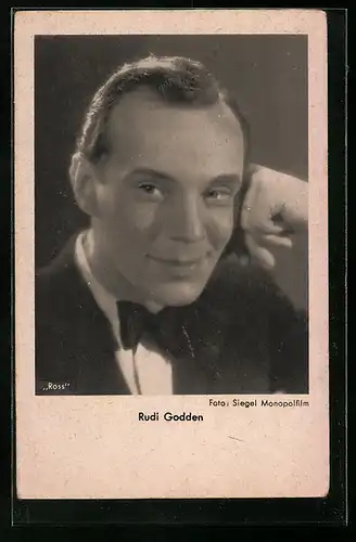 AK Schauspieler Rudi Godden in Denkerpose