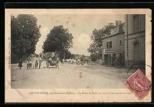 AK La Tricherie, La Route de Paris, au coin de l`Avenue de la Gare