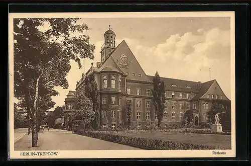 AK Berlin-Treptow, Rathaus mit Anlagen