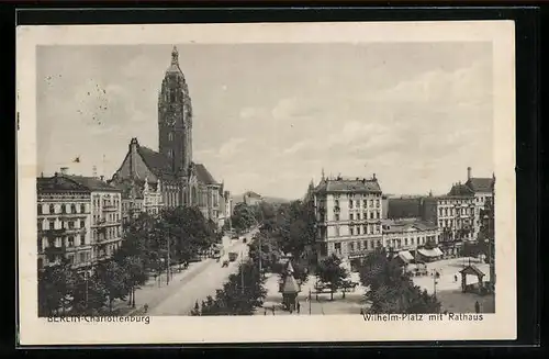 AK Berlin-Charlottenburg, Wilhelm-Platz mit Rathaus aus der Vogelschau