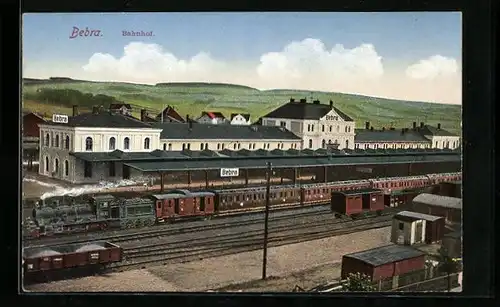 AK Bebra, Bahnhof mit Eisenbahn