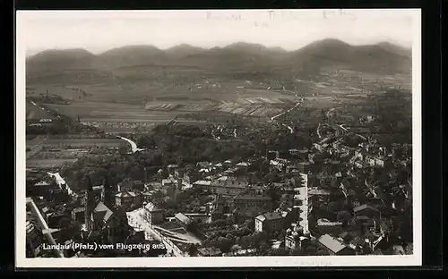 AK Landau /Pf., Ortsansicht vom Flugzeug aus