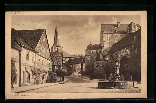 AK Thurnau, Strassenpartie mit Kirche und Brunnen