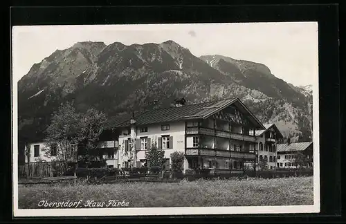 AK Oberstdorf, Haus Färbe mit Bergpanorama