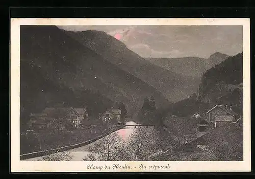 AK Champ du Moulin, Au crépuscule