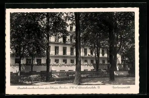AK Berlin, Staatskrankenhaus der Polizei in der Scharnhorststrasse 13, Gartenansicht