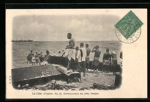 AK Abidjean /Côte d`Ivoire, Embarquement des billes d`acajou