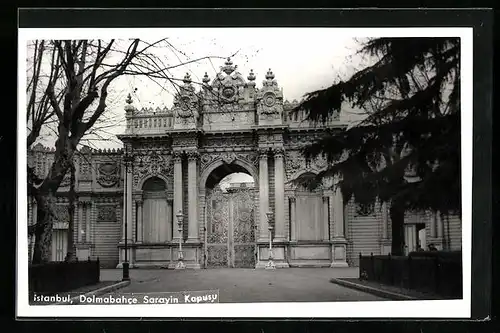 AK Istanbul, Dolmabahce Sarayin Kapusu