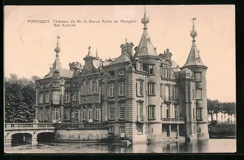 AK Poucques, Chateau de Mr. le Baron Pycke de Petegem. Het Kasteel