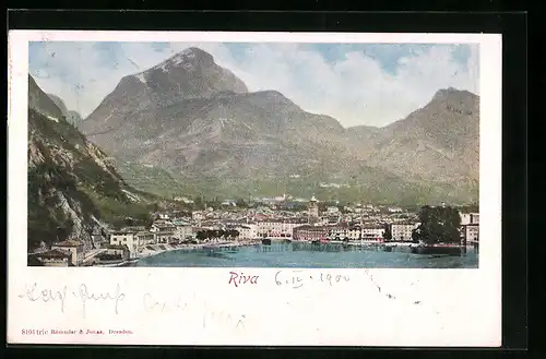 AK Riva, Ortsansicht mit den Bergen über dem Gardasee