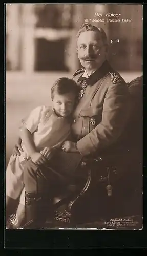 AK Kaiser Wilhelm II. mit seinem ältesten Enkel