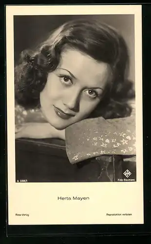 AK Schauspielerin Herta Mayen posierend