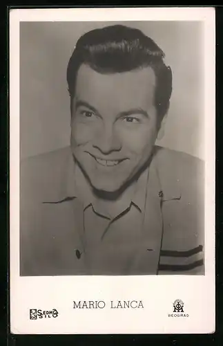 AK Schauspieler Mario Lanca mit fröhlichem Lachen