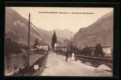 AK Aigueblanche, La Route Nationale