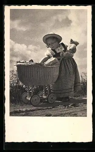 AK Mädchen mit Kinderwagen und Teddy