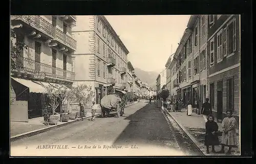 AK Albertville, La Rue de la République