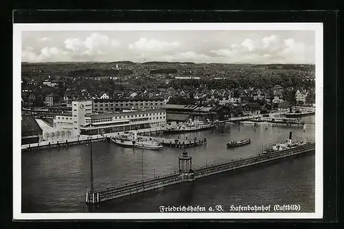 AK Friedrichshafen a. B., Luftbild vom Hafenbahnhof