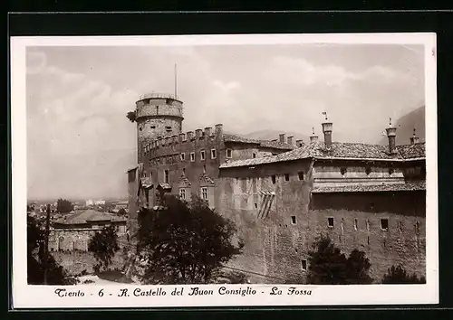 AK Ciento, R. Castello del Buon Consiglio, La Fossa