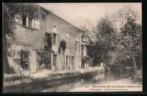 AK L`Angely, Facade sur la Lizonne