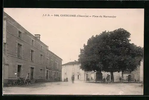AK Courcome, Place du Marronnier