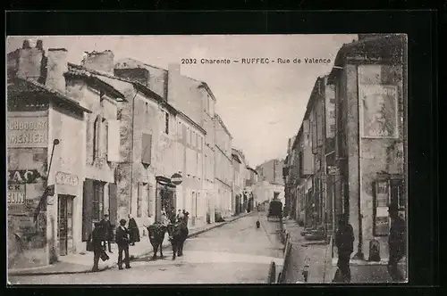 AK Ruffec, Charente, Rue de Valence