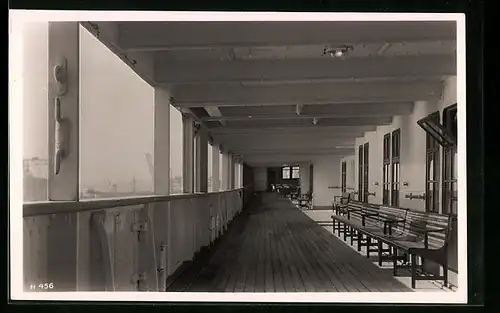 AK M.S. St. Louis, Promenadendes des Passagierschiffes