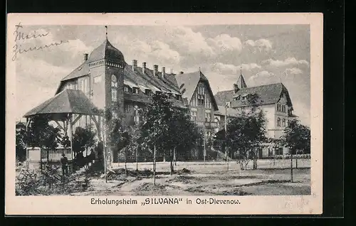 AK Ost-Dievenow, Erholungsheim Silvana mit Strasse und Pavillon