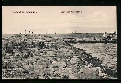 AK Swinemünde /Ostsee, Auf der Westmoole
