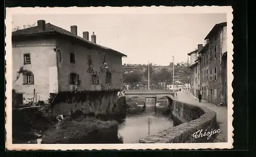 AK Aixe-sur-Vienne, Pont sur l`Aixette et Maison Nationale de Monsigneur Rougerie