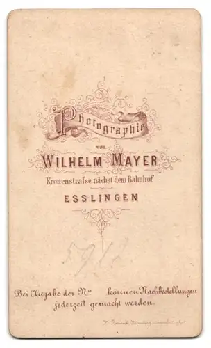 Fotografie Wilhelm Mayer, Esslingen, Kronenstrasse, Junge Dame im modischen Kleid