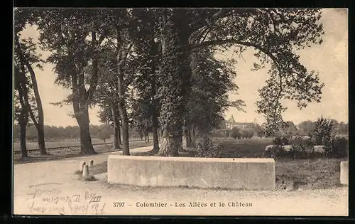 AK Colombier, Le Allées et le Chateau