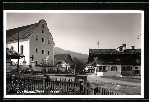 AK Ellmau, Strassenpartie mit Kirche