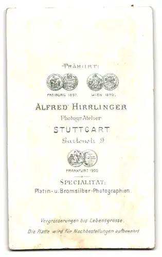 Fotografie Alfred Hirrlinger, Stuttgart, Gartenstr. 9, Junger Herr im Anzug mit Krawatte