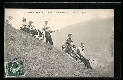 AK Allevard-les-Bains, La Descente en traineaux, une pente rapide