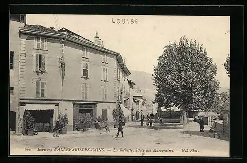 AK Allevard-les-Bains, La Rochette, Place des Marronniers