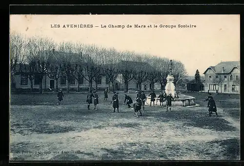 AK Les Avenières, Le Champ de Mars et le Groupe Scolaire