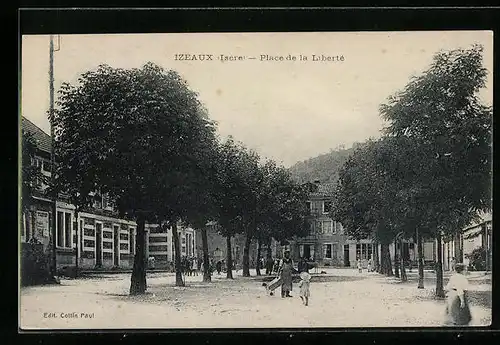 AK Izeaux, Place de la Liberté