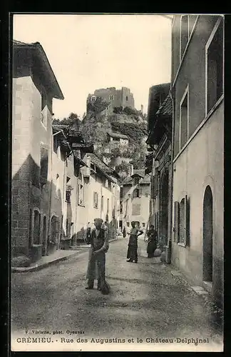 AK Crémieu, Rue des Augustins et le Chateau Delphinal