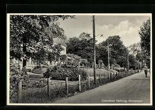 AK Haffkrug, Strassenpartie mit Kinderheim