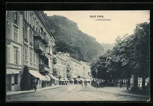 AK Bad Ems, Partie in der Lahnstrasse mit Geschäften