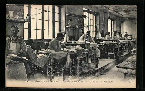 AK Sèvres, Manufacture Nationale de Porcelaine, Atelier des Mouleurs