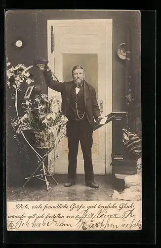 AK Glückwünsche, Page bringt Blumen