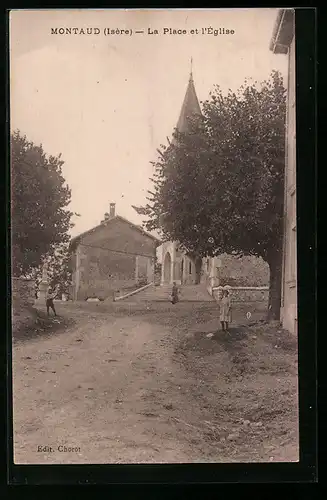 AK Montaud, La Place et l`Eglise