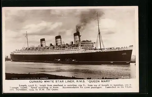 AK Passagierschiff R.M.S. Queen Mary, seitliche Ansicht des Dampfers der Cunard White Star Line